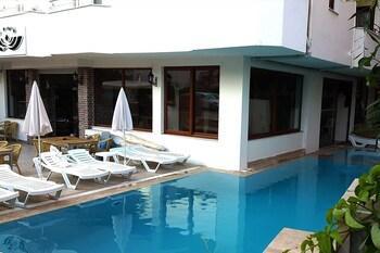 Lara Palace Hotel Antalya Kültér fotó
